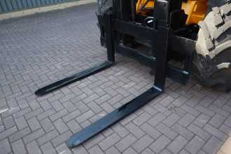 Heftruck gebruikt JCB 940-4 T4 DIESEL GELAENDESTAPLER (12925259)
