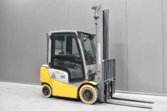 Heftruck gebruikt JUNGHEINRICH DFG 320 /59121/ DIESEL VIERRADFRONTSTAPLER (13075033) backdrop
