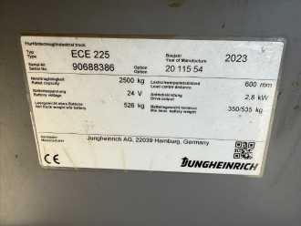 Heftruck gebruikt JUNGHEINRICH ECE 220 Baujahr 2023 / Stunden 3125 /TOP CONDITION ELEKTRO NIEDERHUBKOMMISSIONIERER (13076489)
