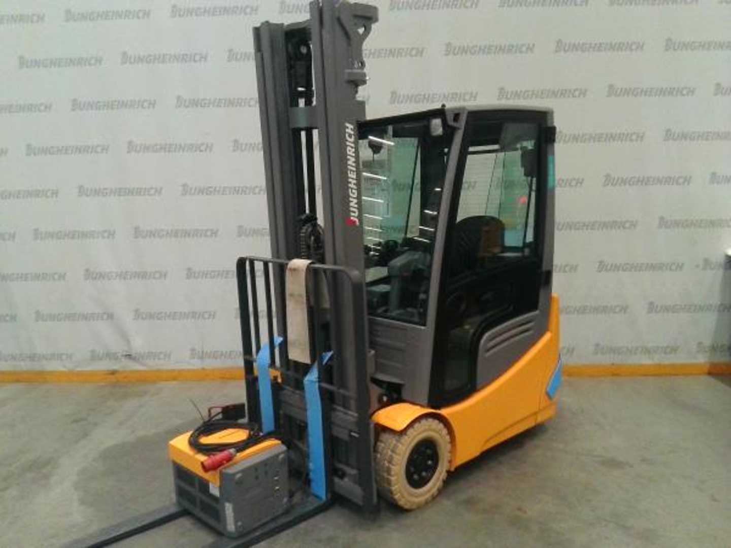 Heftruck gebruikt JUNGHEINRICH EFG 215 SP GE 115-550 DZ ELEKTRO VIERRADFRONTSTAPLER (13048536)