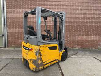 Heftruck gebruikt JUNGHEINRICH EFG 216k ELEKTRO DREIRADFRONTSTAPLER (13055164)