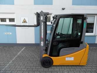 Heftruck gebruikt JUNGHEINRICH EFG 220 - Voll-Freihub - Kabine ELEKTRO DREIRADFRONTSTAPLER (13074487)