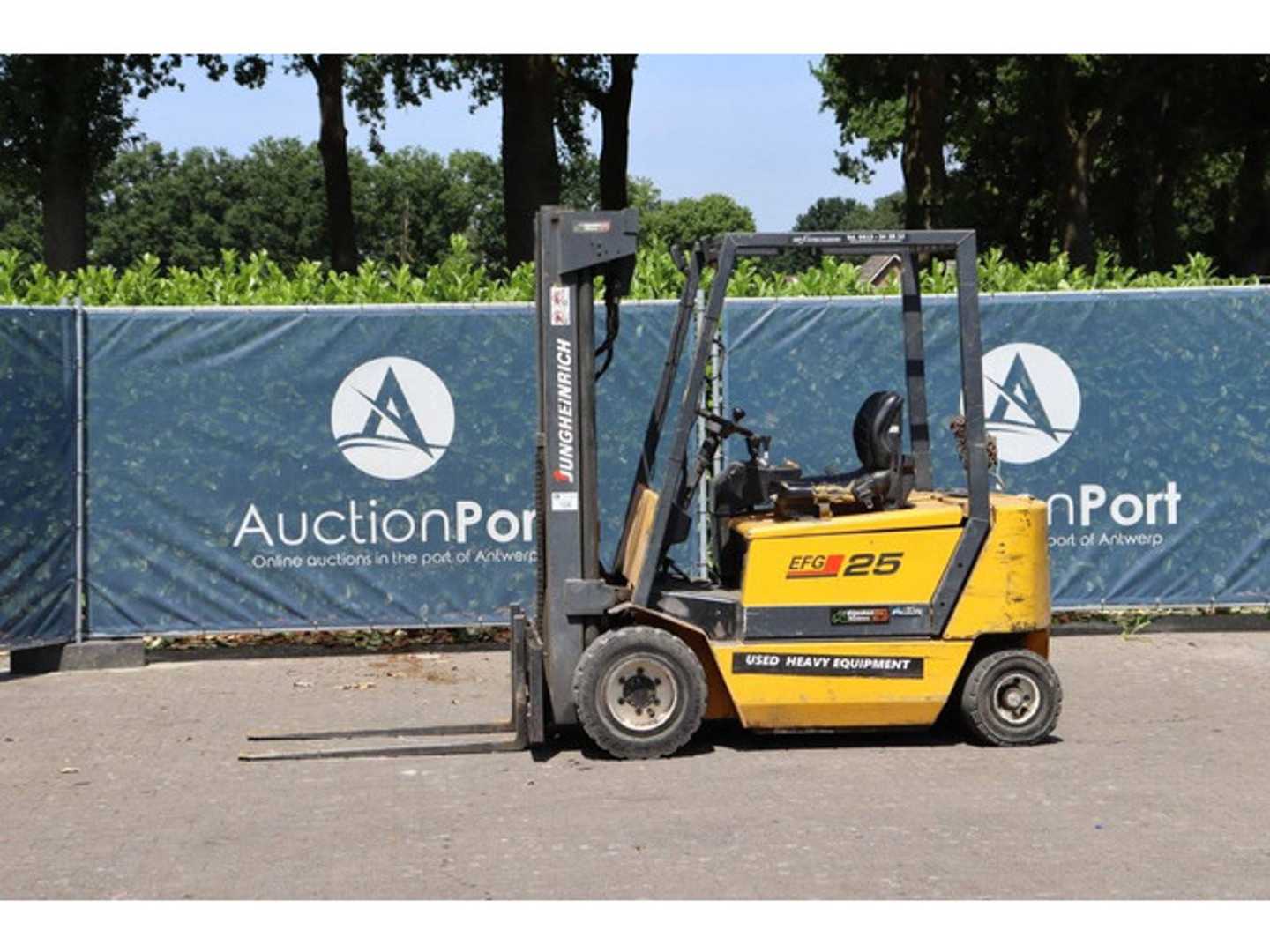 Heftruck gebruikt JUNGHEINRICH EFG 25 ELEKTRO VIERRADFRONTSTAPLER (13034616)