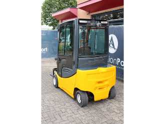 Heftruck gebruikt JUNGHEINRICH EFG 320 ELEKTRO VIERRADFRONTSTAPLER (13056540)