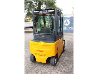 Heftruck gebruikt JUNGHEINRICH EFG 320 ELEKTRO VIERRADFRONTSTAPLER (13056540)