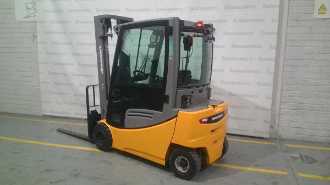 Heftruck gebruikt JUNGHEINRICH EFG 320 SP GE 115 480 DZ ELEKTRO VIERRADFRONTSTAPLER (13022769)