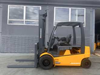 Heftruck gebruikt JUNGHEINRICH EFG 550 Baujahr 2010/ Stunden 20000 / Ohne Akku ELEKTRO VIERRADFRONTSTAPLER (13001084)