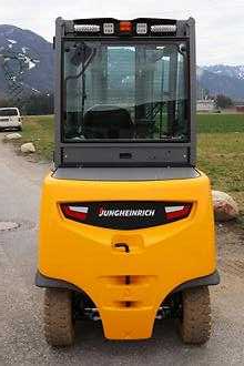 Heftruck gebruikt JUNGHEINRICH EFG 550 ELEKTRO VIERRADFRONTSTAPLER (13071439)