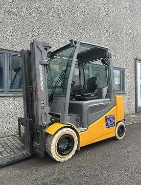 Heftruck gebruikt JUNGHEINRICH EFG S30 ELEKTRO VIERRADFRONTSTAPLER (13029618) backdrop