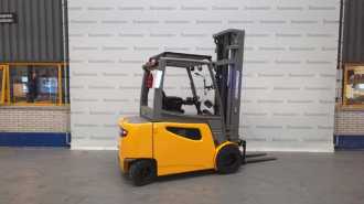 Heftruck gebruikt JUNGHEINRICH EFG S30s SP GE 115-650DZ ELEKTRO VIERRADFRONTSTAPLER (13074008) backdrop
