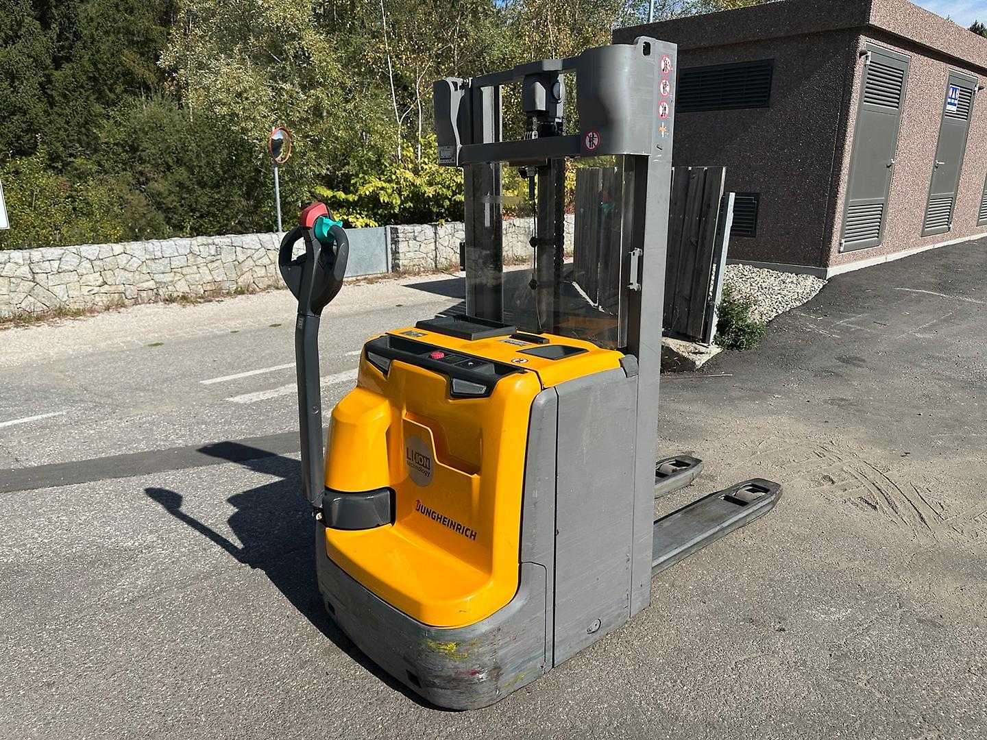 Heftruck gebruikt JUNGHEINRICH EJC 212z - 250ZT ELEKTRO HOCHHUBWAGENDEICHSEL (13071453)