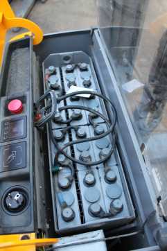 Heftruck gebruikt JUNGHEINRICH EJC 214 250 ZZ ELEKTRO HOCHHUBWAGENDEICHSEL (13055584)