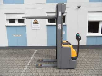Heftruck gebruikt JUNGHEINRICH EJC 214 - 5,35 m Triplex - 265 Stunden ELEKTRO HOCHHUBWAGENDEICHSEL (13053465)