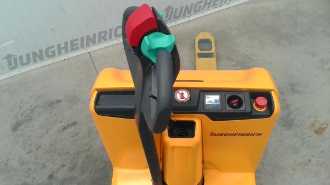 Heftruck gebruikt JUNGHEINRICH EJE 120 115-54 ELEKTRO NIEDERHUBWAGENDEICHSEL (13017662)