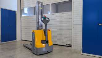 Heftruck gebruikt JUNGHEINRICH EMD 115i ELEKTRO HOCHHUBWAGENDEICHSEL (13028745) backdrop