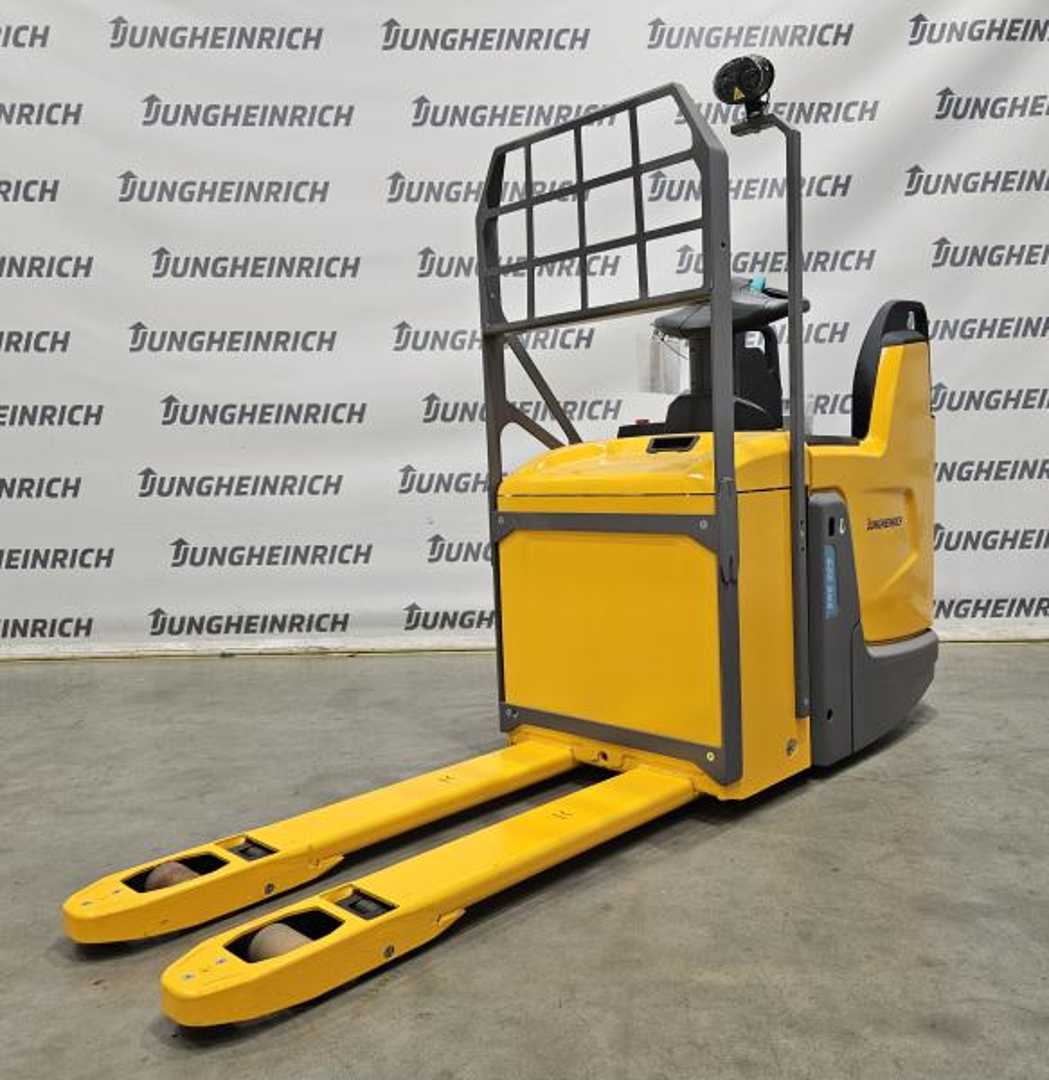Heftruck gebruikt JUNGHEINRICH ERE 225 115-55 FP ELEKTRO NIEDERHUBWAGENFAHRERSTAND (13074050)