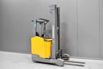 Heftruck gebruikt JUNGHEINRICH ETM 214 /57692/ ELEKTRO SCHUBMASTSTAPLER (13041125) backdrop