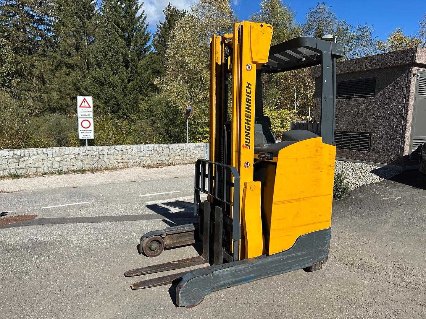 Heftruck gebruikt JUNGHEINRICH ETV 112 - 530DZ ELEKTRO SCHUBMASTSTAPLER (13073110)