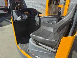 Heftruck gebruikt JUNGHEINRICH ETV 325 Baujahr 2012 / HH 8420 Akku 2012 ELEKTRO SCHUBMASTSTAPLER (13001006)