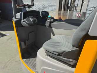 Heftruck gebruikt JUNGHEINRICH ETV 325 Baujahr 2016 / HH 8420 Akku 2016 ELEKTRO SCHUBMASTSTAPLER (13001005)