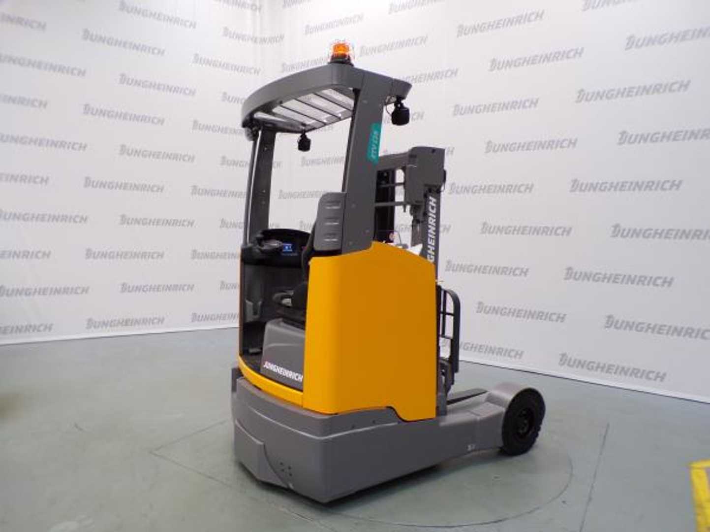 Heftruck gebruikt JUNGHEINRICH ETV C16 SP GE 100-455 DZ ELEKTRO SCHUBMASTSTAPLER (13012211)