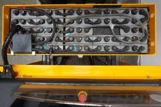 Heftruck gebruikt JUNGHEINRICH ETV112 ELEKTRO SCHUBMASTSTAPLER (13044079)