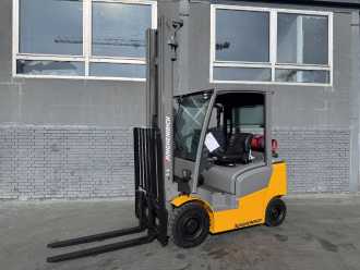 Heftruck gebruikt JUNGHEINRICH TFG 316 Baujahr 2017/ Stunden 1289/ HH 7000 GAS VIERRADFRONTSTAPLER (13073649) backdrop