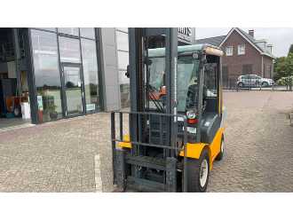 Heftruck gebruikt JUNGHEINRICH TFG 430 GAS VIERRADFRONTSTAPLER (13055336)