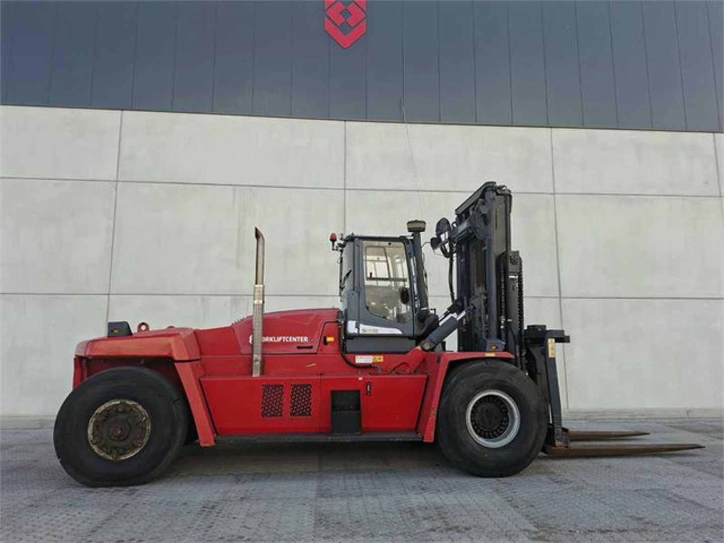 Heftruck gebruikt KALMAR DCG330-12LB DIESEL VIERRADFRONTSTAPLER (13071673)