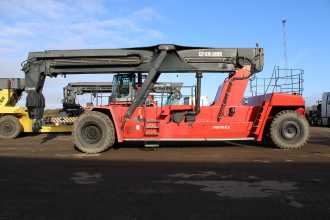 Heftruck gebruikt KALMAR DRG1300-92 SUPER GLO DIESEL REACHSTACKER (12993123) backdrop