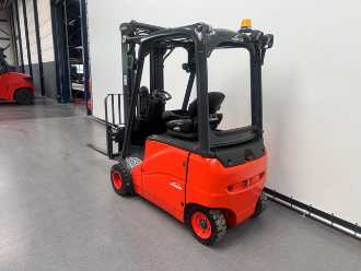 Heftruck gebruikt LINDE 386 E 20 PH-01 ELEKTRO VIERRADFRONTSTAPLER (13043940)