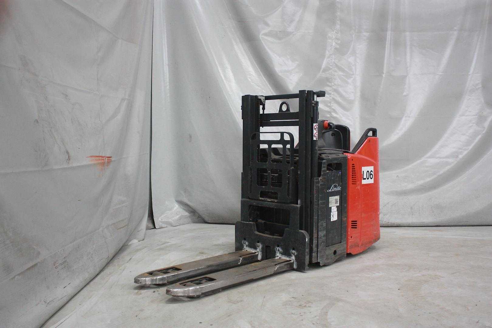 Heftruck gebruikt LINDE D12HPSP ELEKTRO HOCHHUBWAGENMANUELLELEKTRISCH (12873744)