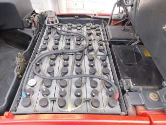 Heftruck gebruikt LINDE E 14-01 ELEKTRO DREIRADFRONTSTAPLER (13067349)