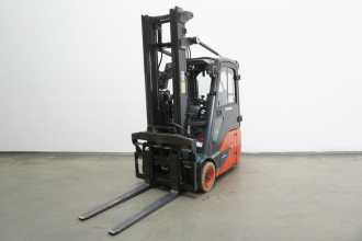 Heftruck gebruikt LINDE E 14 EVO ION 386-02 ELEKTRO DREIRADFRONTSTAPLER (13039912) backdrop