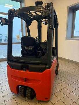 Heftruck gebruikt LINDE E 16 C-02 ELEKTRO DREIRADFRONTSTAPLER (13039614)