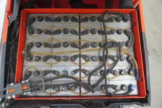 Heftruck gebruikt LINDE E 16 H EVO 386-02 ELEKTRO DREIRADFRONTSTAPLER (12973959)