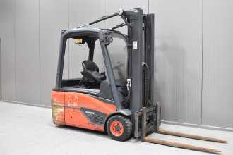 Heftruck gebruikt LINDE E 16 L /58118/ ELEKTRO DREIRADFRONTSTAPLER (13052181) backdrop