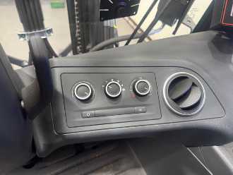 Heftruck gebruikt LINDE E 25-01 DEMO / AIRCO ELEKTRO VIERRADFRONTSTAPLER (13032761)