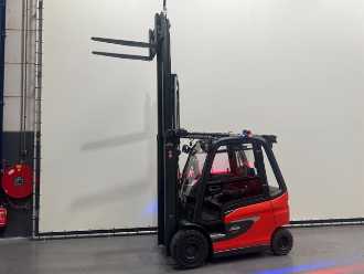 Heftruck gebruikt LINDE E 25-01 DEMO / AIRCO ELEKTRO VIERRADFRONTSTAPLER (13032761)