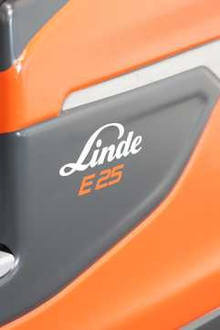 Heftruck gebruikt LINDE E 25 1252-01 ELEKTRO VIERRADFRONTSTAPLER (13041205)