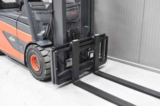 Heftruck gebruikt LINDE E 30 - 01 /57265/ ELEKTRO VIERRADFRONTSTAPLER (13034984)