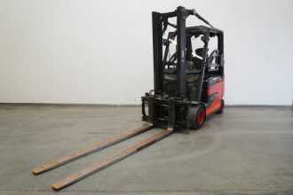 Heftruck gebruikt LINDE E 30/600 HL 387 ELEKTRO VIERRADFRONTSTAPLER (13021260) backdrop