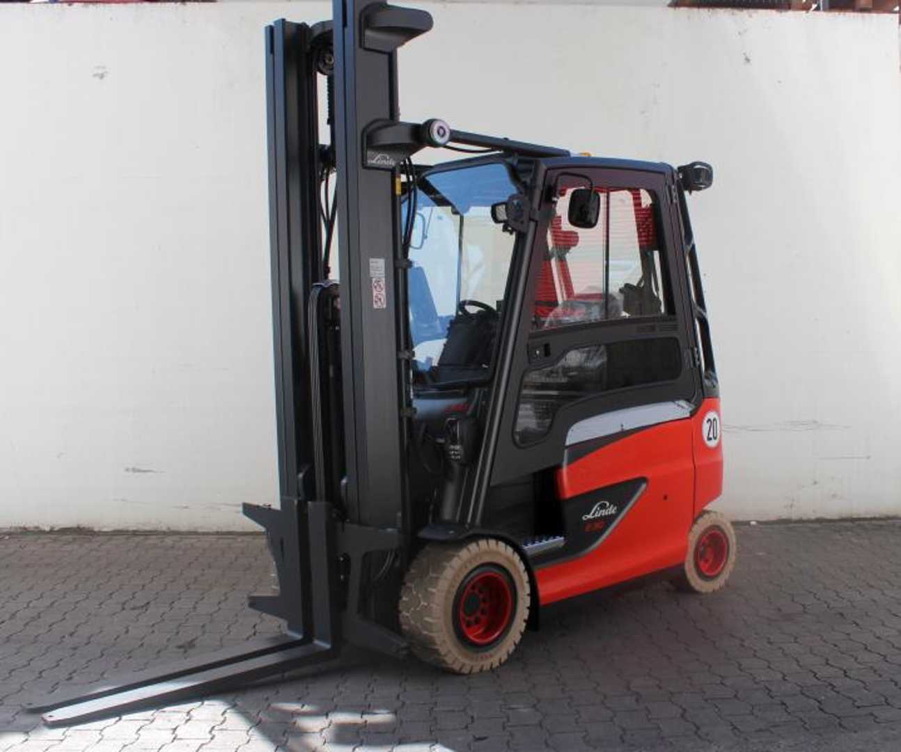 Heftruck gebruikt LINDE E 30/600 HL 387 ELEKTRO VIERRADFRONTSTAPLER (13071801)