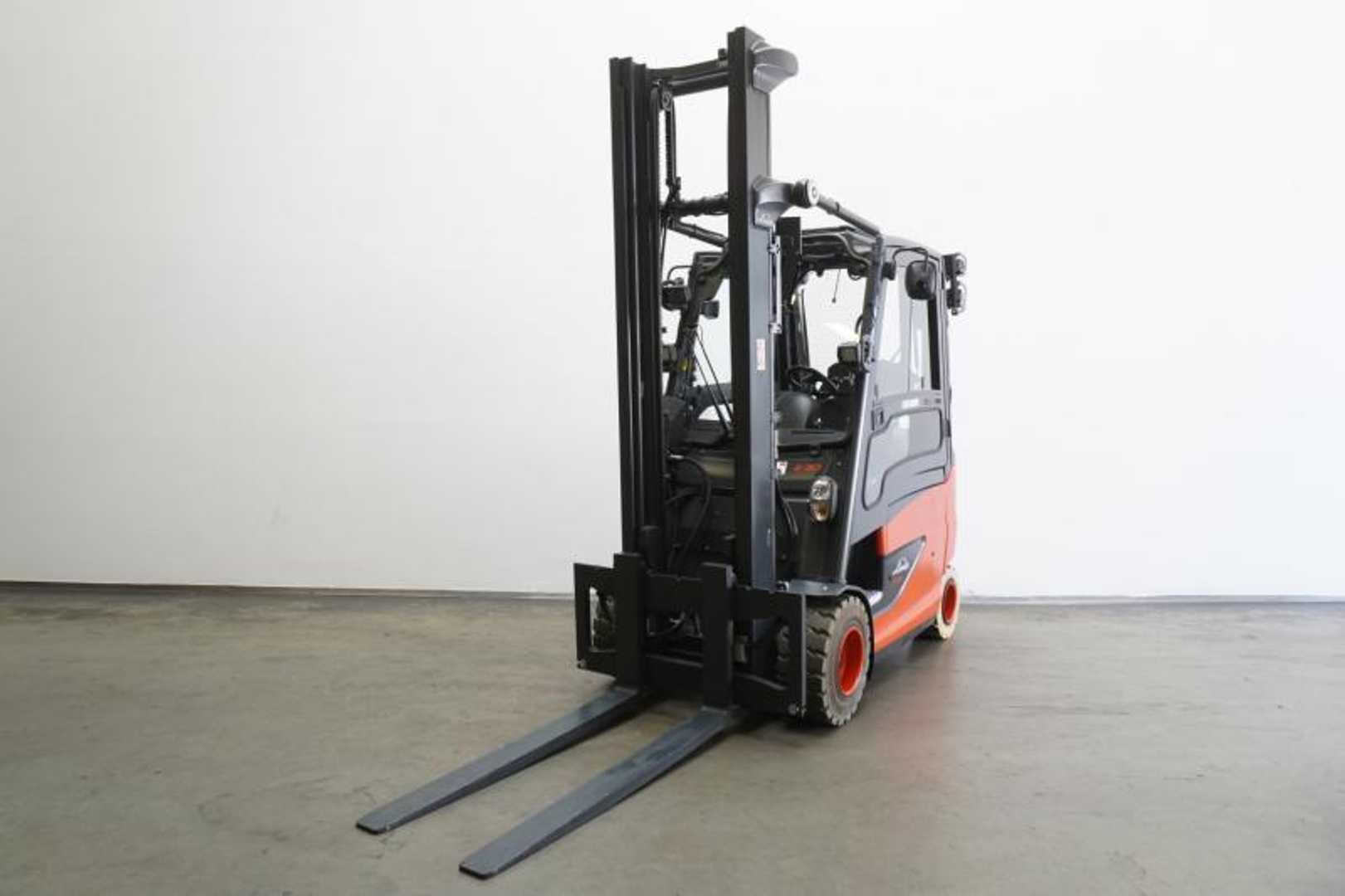 Heftruck gebruikt LINDE E 30/600 HL ELEKTRO VIERRADFRONTSTAPLER (13072277)