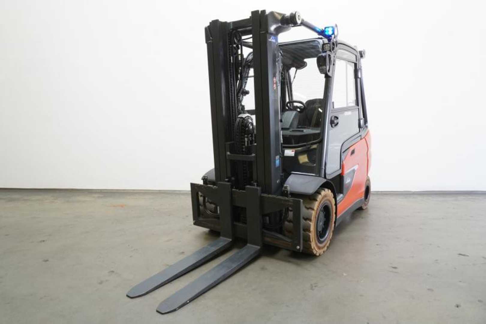 Heftruck gebruikt LINDE E 50/600 HL 1254-01 ELEKTRO VIERRADFRONTSTAPLER (13040371)