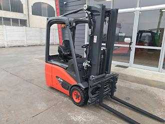 Heftruck gebruikt LINDE E14 ELEKTRO DREIRADFRONTSTAPLER (13074090) backdrop