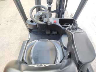 Heftruck gebruikt LINDE E15-02 EVO ELEKTRO DREIRADFRONTSTAPLER (13045518)