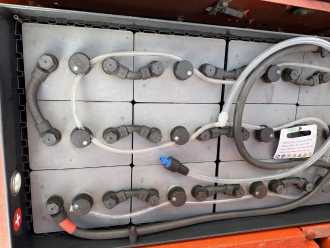 Heftruck gebruikt LINDE E15 ELEKTRO DREIRADFRONTSTAPLER (13012688)