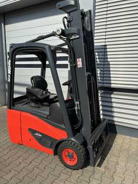 Heftruck gebruikt LINDE E15 ELEKTRO DREIRADFRONTSTAPLER (13028906)