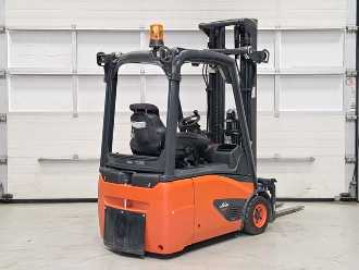 Heftruck gebruikt LINDE E16-02 ELEKTRO DREIRADFRONTSTAPLER (13046551)